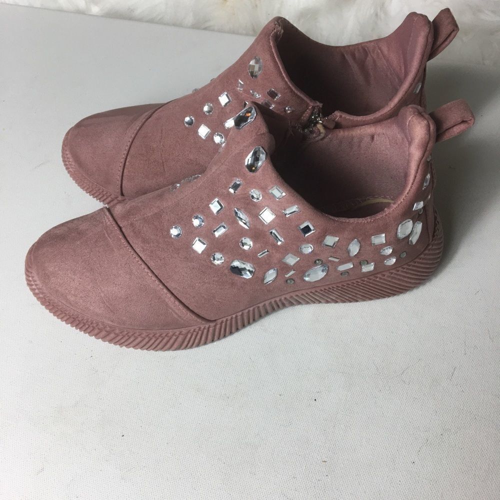 Bamboo blush pink suede ankle sneakers size 9